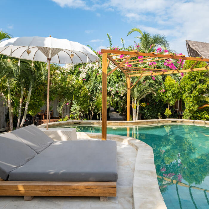 Gili Teak Swimming Pool Sunbeds
